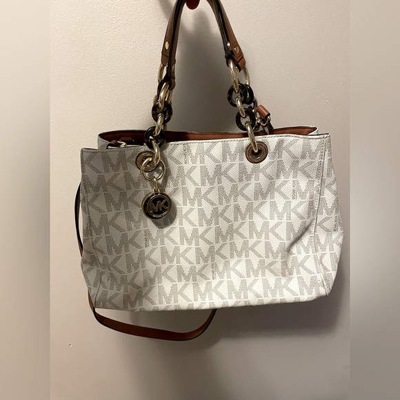 Michael Kors Purse - Picture 1 of 5